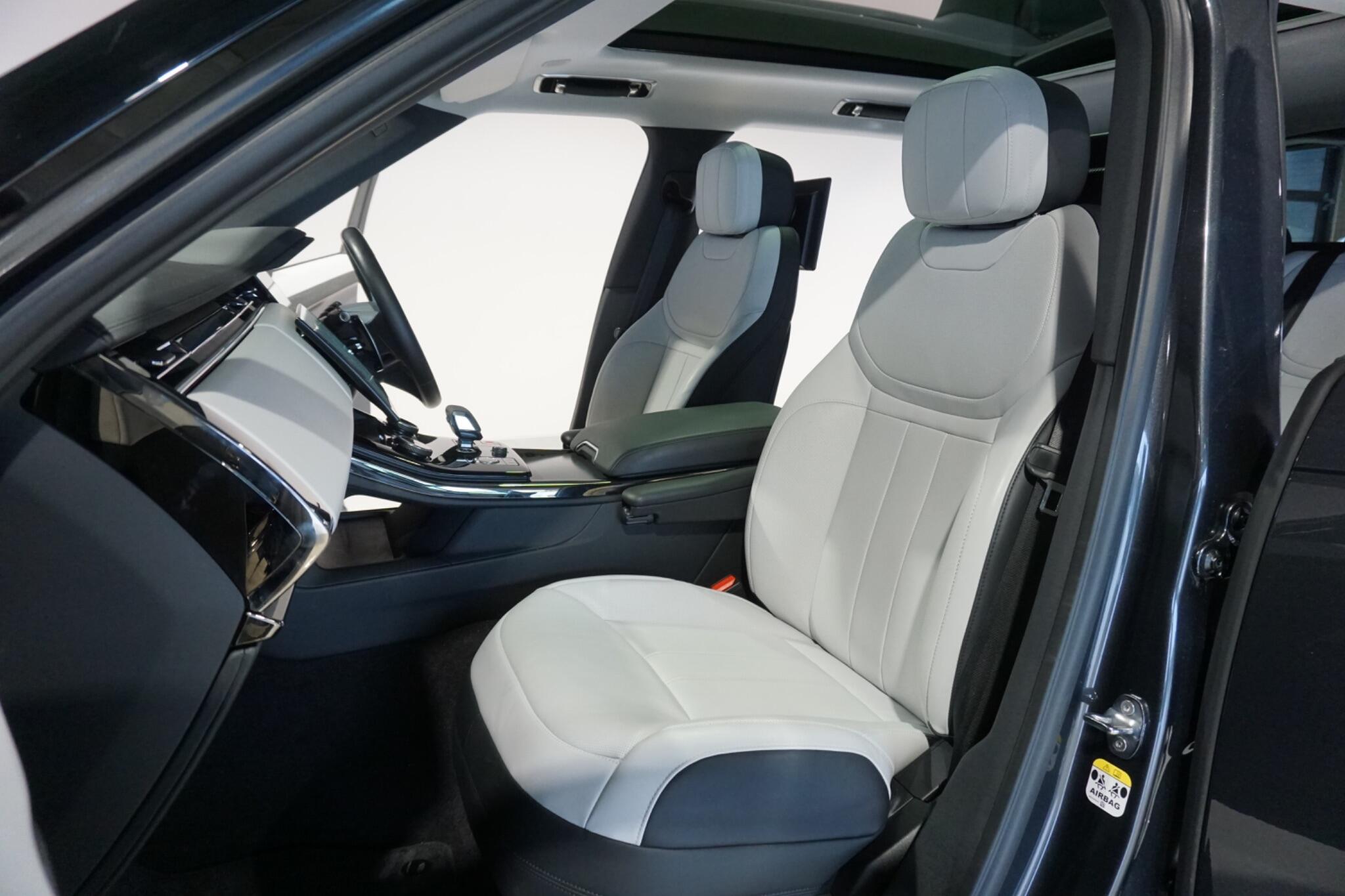 Land Rover Range Rover Sport 3.0 D300 MHEV Dynamic SE SUV 5dr Diesel Auto 4WD Euro 6 (s/s) (300 ps)